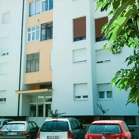 Apartment Sun - 70m2 Comfortable Only Long Term Mostar