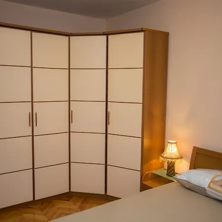 Sun - 70m2 Comfortable Only Long Term